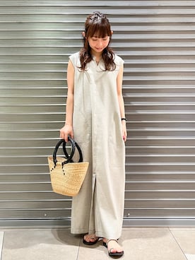 「DRESSTERIOR（ドレステリア）の【セットアップ可/UVカット/接触冷感/吸水速乾】ウォッシャブル Iラインワンピース（ワンピース、ベージュ系）」を使った、じゅんさん（レディース・150cm）の春コーディネート