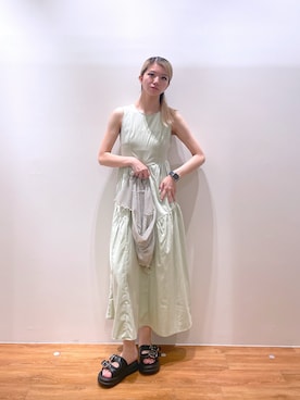 「FREE'S MART（フリーズマート）のアイテム（ワンピース）」を使った、Nozomiさん（レディース・167cm）の夏コーディネート
