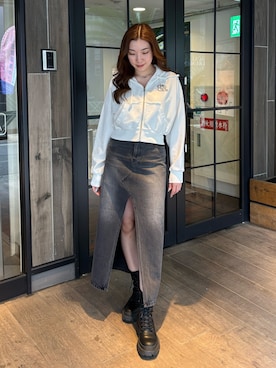 「EVRIS（エヴリス）のアイテム（トップス）」を使った、rinaさん（レディース・162cm）の春コーディネート