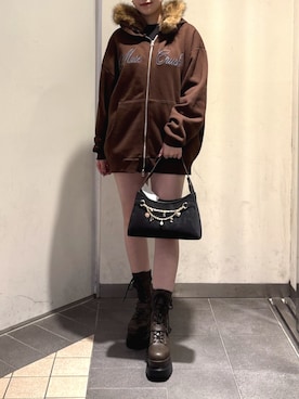「EVRIS（エヴリス）のアイテム（トップス）」を使った、rinaさん（レディース・162cm）の秋コーディネート