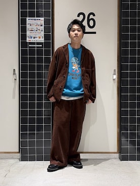 「niko and...（ニコアンド）の【ANDSEWN (アンドソーン)】コーデュロイワークジャケット（テーラードジャケット、ブラウン系）」を使った、RINさん（メンズ）の秋コーディネート