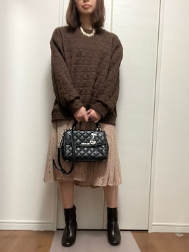 「emi+（エミプラス）のキルティングトレーナー（スウェット、ブラウン系）」を使った、yuka448さん（レディース・164cm）の冬コーディネート