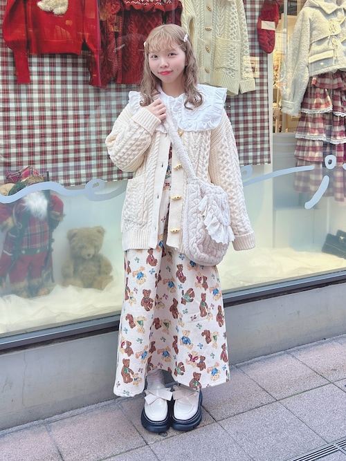 merry jenny 4点まとめ売り 秋冬物 ニット・カーディガン・ジャンスカ merry jenny カーディガン flowerジャガードVネックカーディガン