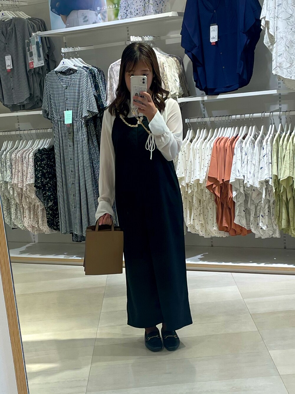 「ワンピース」｜「UNIQLOのアイテム（バッグ、ブラウン系）」を使った、a‘nca*さん（レディース・156cm）の冬コーディネートの1枚目の写真
