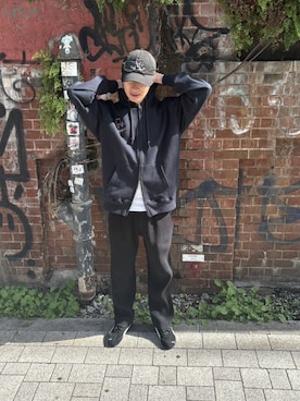 「ISSEY MIYAKE（イッセイミヤケ）のアイテム」を使った、NMBさん（メンズ・169cm）の秋コーディネート