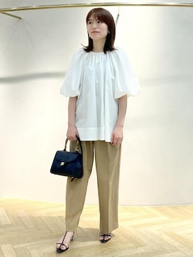 「ROPE'（ロペ）の【エディター三尋木奈保さんコラボ】前後2WAY華やぎバルーンスリーブブラウス【雑誌掲載】（シャツ/ブラウス）」を使った、yukaさん（レディース・156cm）の夏コーディネート