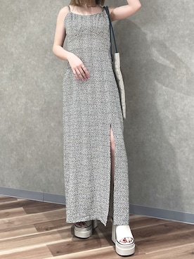 「EMODA（エモダ）のアイテム（トートバッグ）」を使った、大野莉奈さん（レディース・150cm）の春コーディネート