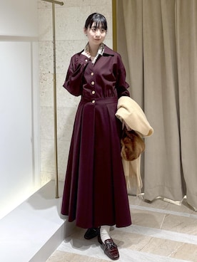 「ROPE'（ロペ）のカシミヤブレンド RPロゴリバーストール（ストール/ショール）」を使った、KURAさん（レディース・156cm）の冬コーディネート