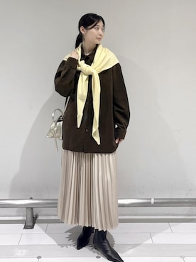 「アイテム（ストール/ショール）」を使った、KURAさん（レディース・156cm・30代）の秋コーディネート