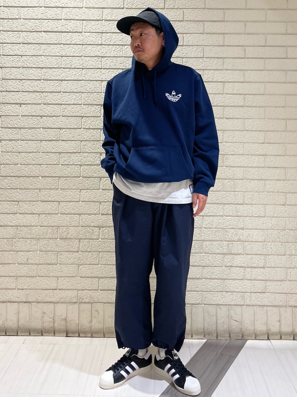 ヘンリー・ジョーンズ グラフィックパーカー、スーパースター 82