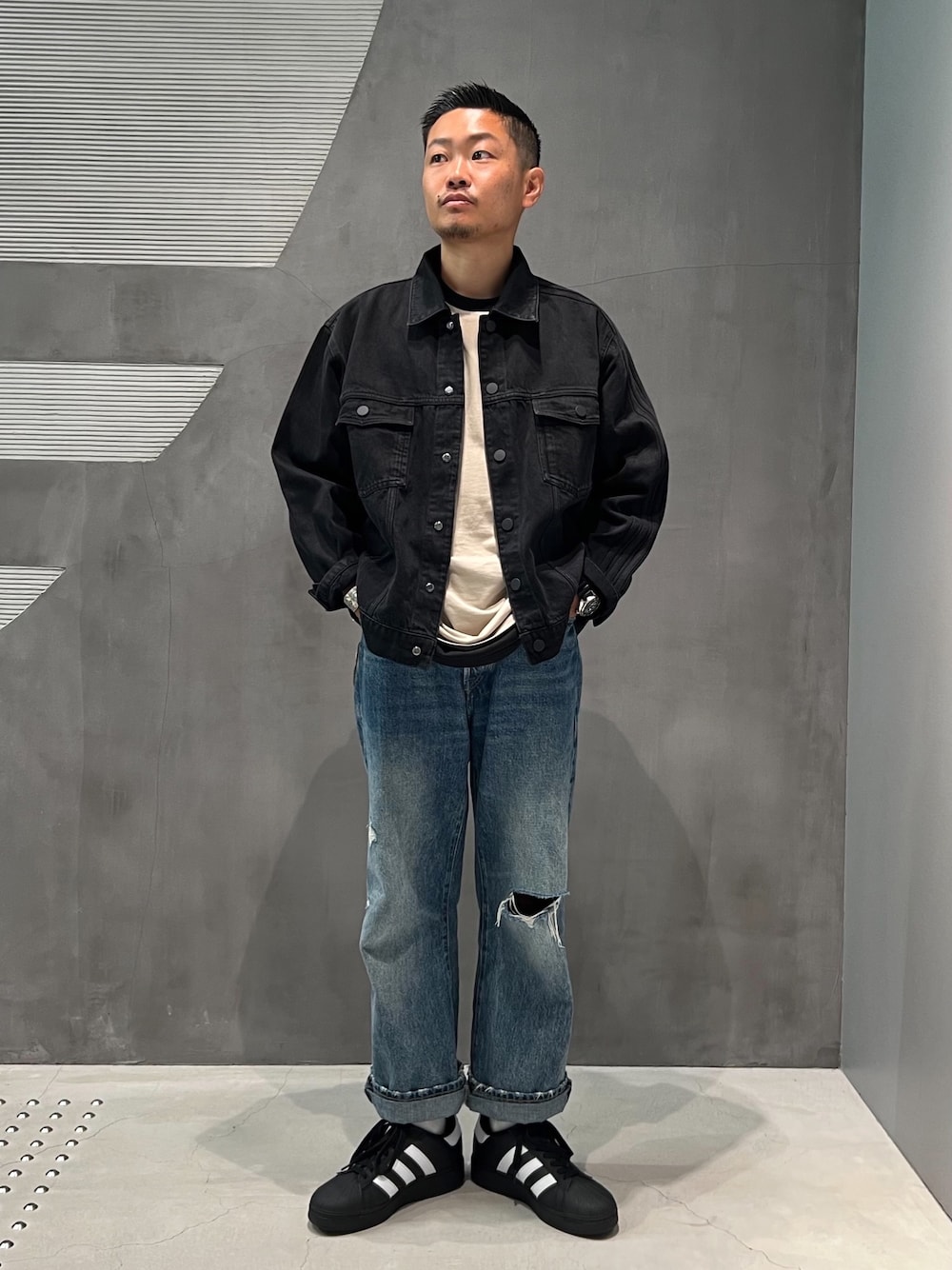 adidas アディダスオリジナル デニムジャケット 黒 ブラック