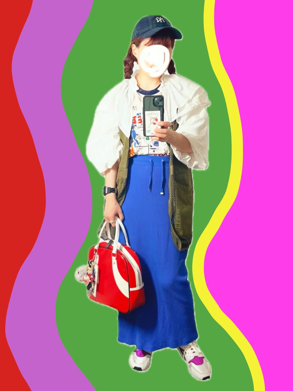 ホワイト系のカーディガン/ボレロ、ホワイト系のTシャツ/カットソー、グリーン系のベストを着用したレディースの春コーディネートの1枚目の写真