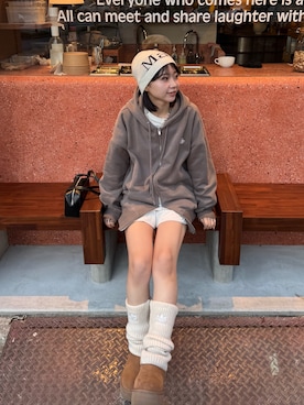 「アイテム（レッグウォーマー）」を使った、ayaさん（レディース・160cm）の秋コーディネート