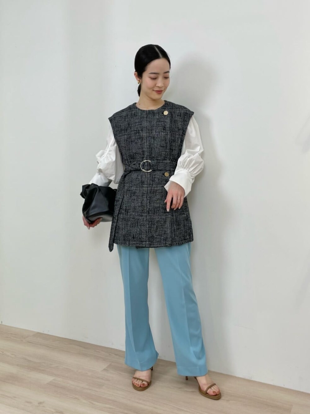 ■専用■美品 エリン 3,3万 総柄ギャザーブラウス タックブラウス ELIN ELIN（エリン）の「【別注】＜ELIN＞Vネック ギャザー ブラウス