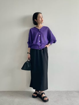 「パーソナルカラー_WINTER」｜「アイテム（アクセサリー）」を使った、栗本（kurimoto）さん（レディース・158cm）の春コーディネート