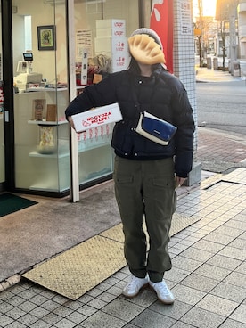 「アイテム（ニットキャップ/ビーニー、グレー系）」を使った、uetyfさん（レディース・164cm）の冬コーディネート