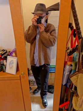 「マーチン」｜「アイテム（スラックス）」を使った、宣さん（メンズ・168cm）の秋コーディネート