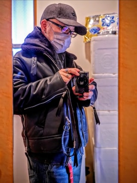 「999.9（フォーナインズ）のアイテム」を使った、宣さん（メンズ・168cm）の冬コーディネート