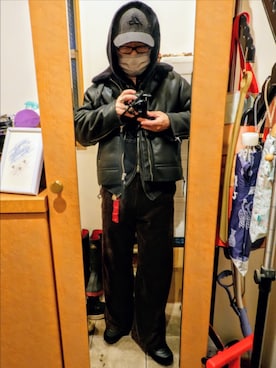 「999.9（フォーナインズ）のアイテム」を使った、宣さん（メンズ・168cm）の冬コーディネート