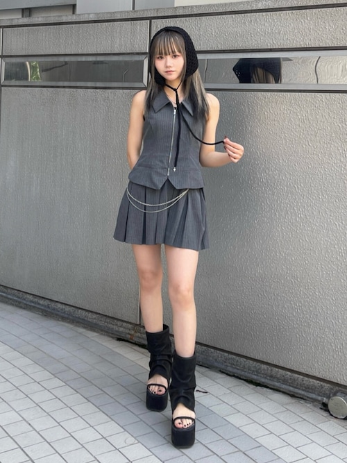 EMODA レイヤーベストチェーンワンピース セール】レイヤーベストチェーンワンピース（ワンピース