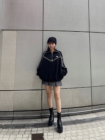 コントラストトラックプルオーバー｜エモダ（EMODA）公式通販