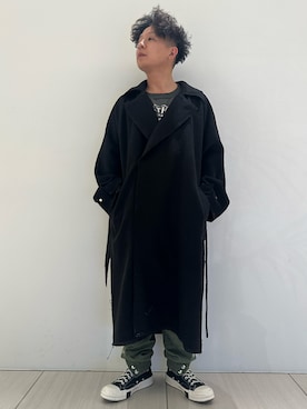 「オールブラック」｜「アイテム（トレンチコート）」を使った、中尾良平さん（メンズ・163cm）の冬コーディネート