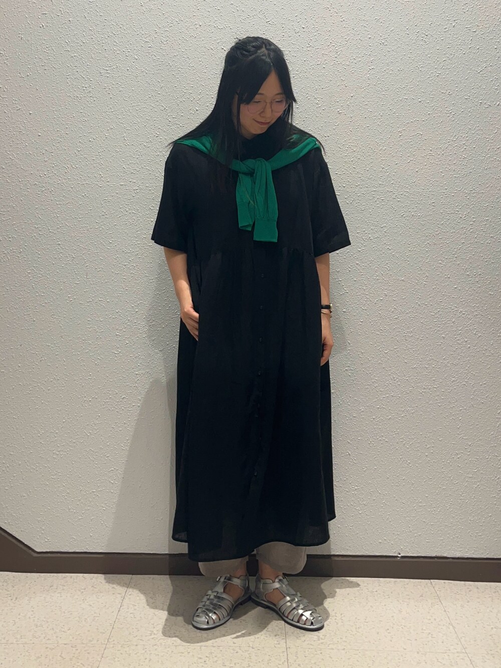 「レイヤードスタイル、おしゃれさんと繋がりたい、サマンサ モスモス(Samansa Mos2)」｜「Samansa Mos2の【マシンウォッシャブル】前後着2WAYカーディガン（カーディガン/ボレロ、グリーン系）」を使った、かもし🦆さん（レディース・160cm）の夏コーディネートの1枚目の写真
