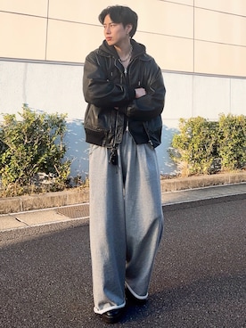 「アイテム（スウェットパンツ）」を使った、YUHEIさん（メンズ・178cm）の冬コーディネート
