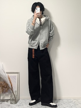 「LASSU&FRISS（ラスアンドフリス）のクラシックローファー（ローファー、ブラック系）」を使った、YUHEIさん（メンズ・178cm）の秋コーディネート