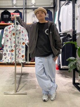 「DANKE SCHON（ダンケシェーン）のDankeSchon/ダンケシェーン/PIGMENT CIRCLE LOGO SST/ピグメントサークルロゴTシャツ（Tシャツ/カットソー、ブラック系）」を使った、Jesusさん（メンズ・171cm）の夏コーディネート