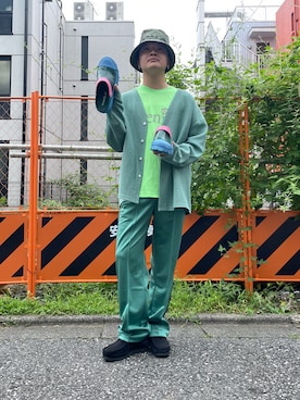 「DANKE SCHON（ダンケシェーン）のDankeschon/ダンケシェーン/ギマメッシュラッセルカーディガン（カーディガン/ボレロ、グリーン系）」を使った、Jesusさん（メンズ・171cm）の夏コーディネート