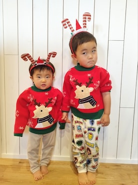 「クリスマスコーデ」｜「アイテム（パンツ）」を使った、kaiとyuuさん（キッズ・100cm）の冬コーディネート
