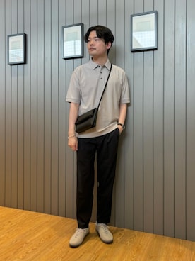 「オフィスカジュアル」｜「アイテム（Tシャツ/カットソー、グレー系）」を使った、Shohei Okuyamaさん（メンズ・177cm）の夏コーディネート