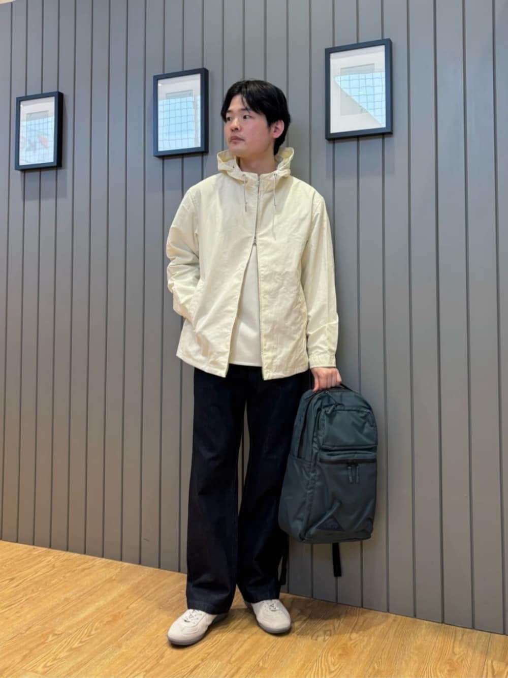 「ベーシック/トラッド、スニーカー、リラックス、春服、春コーデ、green label relaxing、トラベル、旅行、カジュアル、春アウター、デニム、別注」｜「KELTYの【別注】＜KELTY＞GLR アーバン テーブルマウンテン デイパック（ショルダーバッグ、ブルー系）」を使った、Shohei Okuyamaさん（メンズ・177cm）の冬コーディネートの1枚目の写真
