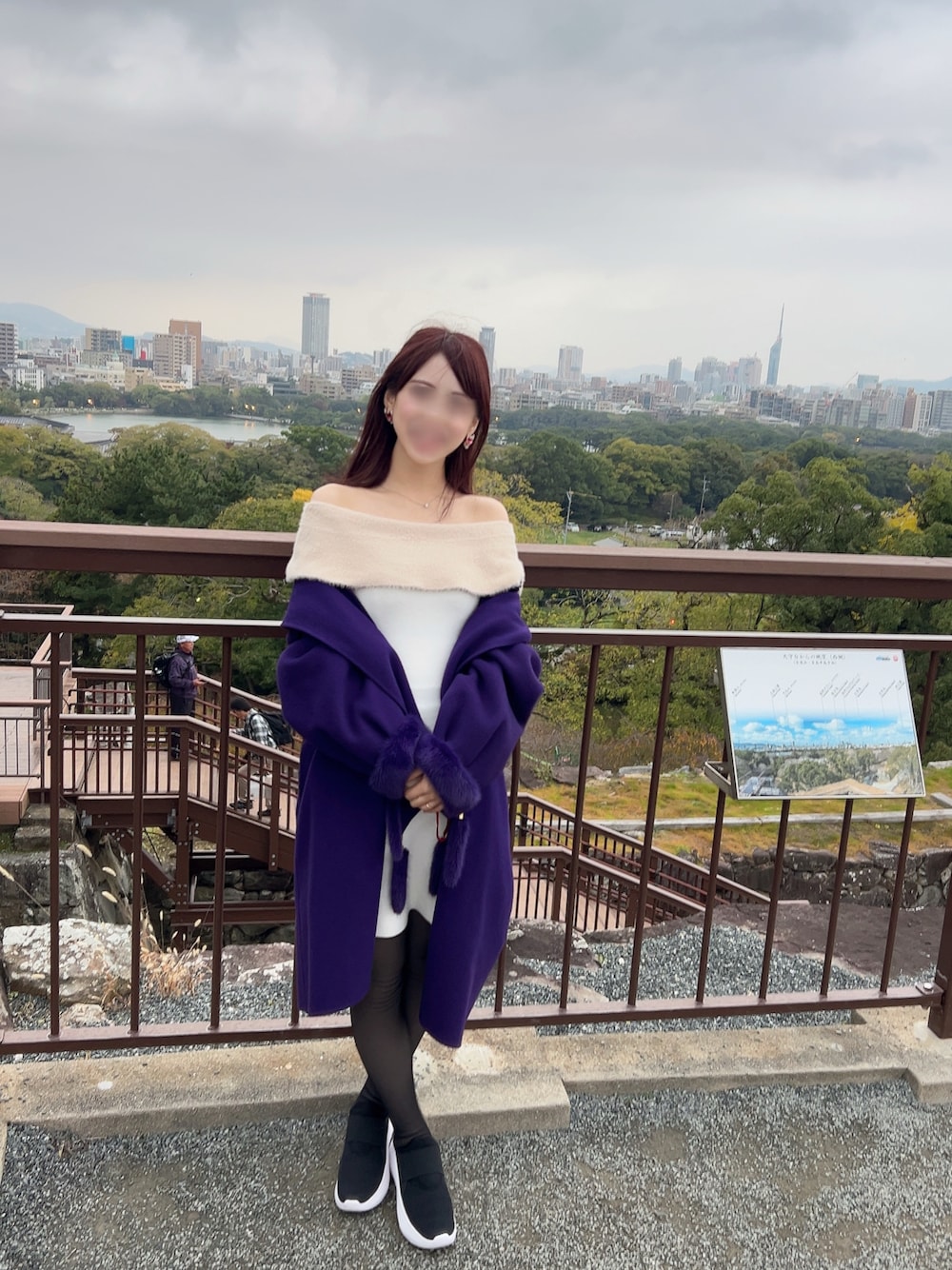 「コート、オトナカワイイ、おでかけコーデ、お洒落さんとつながりたい、大人ガーリー」｜「Darichのアイテム（ワンピース、ピンク系）」を使った、pyonko1710さん（骨格ウェーブ・レディース・154cm）の冬コーディネートの1枚目の写真