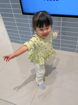 「アイテム（シューズ、パープル系）」を使った、hiiさん（キッズ・80cm）の秋コーディネート
