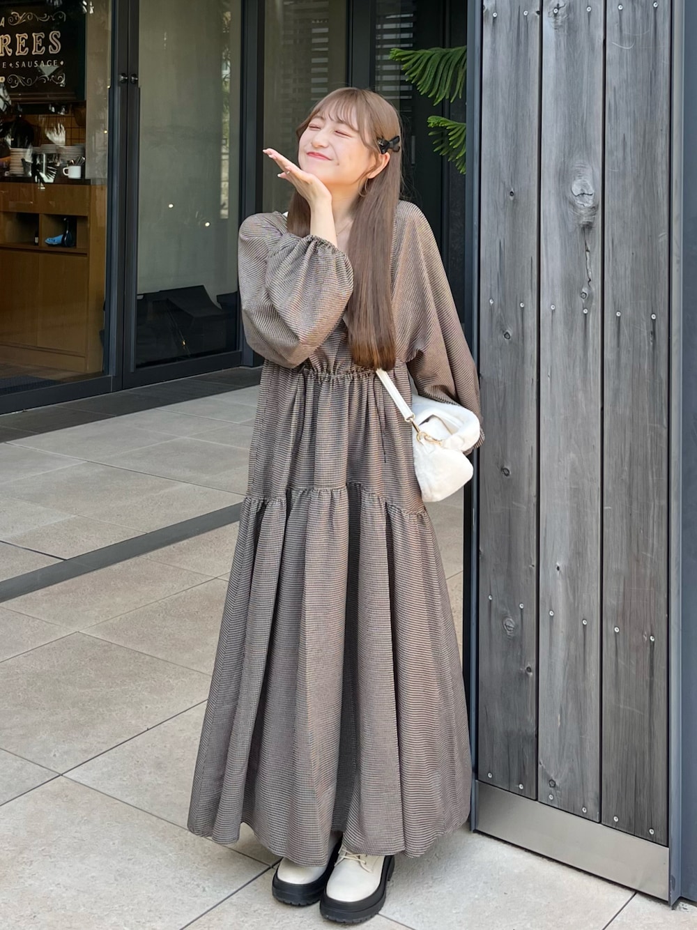 【極美品】ミュウミュウ　ダークグレー スクエアネック 七分袖ワンピース　秋冬 miyu Ӧ｜mysticのワンピースを使ったコーディネート - WEAR