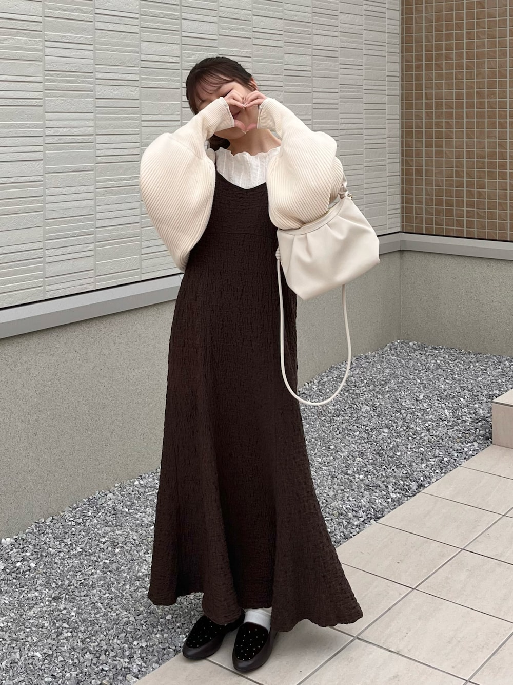 月末限定お値下げ　チャコット　エアリータフタワンピース チャコットティアードタフタワンピース黒S定価20,900円