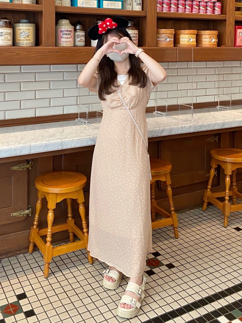 「夏コーデ、今日のコーデ、大人かわいい、休日コーデ、カラーコーデ、低身長コーデ、GRL、プチプラコーデ、大人ガーリー、ワンピース」｜「HeatherのWベルトボリュームサンダル  268953（サンダル、ホワイト系）」を使った、miyu Ӧさん（レディース・148cm）の夏コーディネートの1枚目の写真
