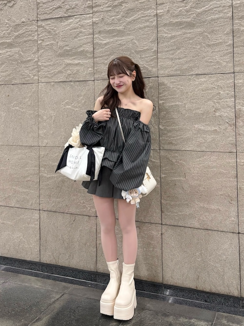 リュタン】ビジュースタッズポシェット（ショルダーバッグ）｜CELFORD