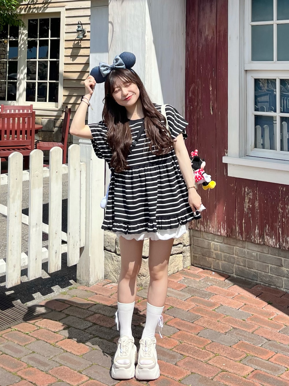 「夏コーデ、おでかけコーデ、厚底シューズ、フェミニンカジュアル、デザイントップス、夏服、ディズニーコーデ、ボーダー、低身長コーデ、カジュアルガーリー、厚底サンダル、テーマパーク」｜「FREAK'S STOREのワンポイントハート刺繍 切替Tシャツ（Tシャツ/カットソー、その他）」を使った、miyu Ӧさん（レディース・148cm）の夏コーディネートの1枚目の写真