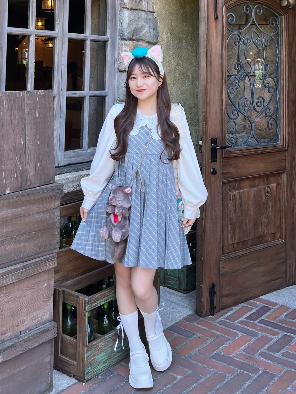 「夏コーデ、休日スタイル、今日のコーデ、ブルベ夏、お出かけコーデ、ガーリー、低身長女子、低身長コーデ、H&M、テーマパーク、厚底サンダル」｜「H&Mのアイテム（ワンピース、ブルー系）」を使った、miyu Ӧさん（レディース・148cm）の夏コーディネートの1枚目の写真
