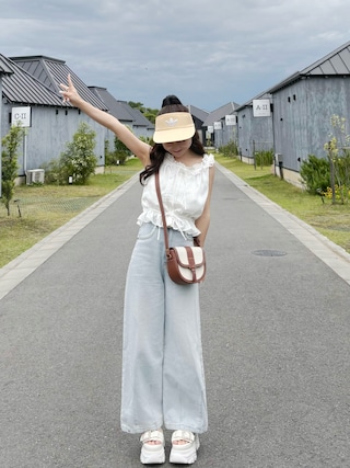 「SNIDEL(スナイデル)のクロップドフリルブラウス(シャツ/ブラウス)」を使った、miyu Ӧさん(レディース・149cm)の夏コーディネート
