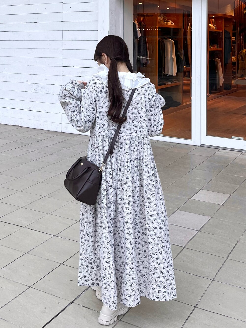 「休日スタイル、シンプルコーデ、春服、デートコーデ、ワンピース、ロングワンピース、淡色コーデ、低身長コーデ、ワンピーススタイル、ガーリーコーデ、ナチュラルガーリー、フレンチガーリー、春コーデ」｜「sheinのアイテム（ワンピース、ホワイト系）」を使った、miyu Ӧさん（レディース・148cm）の冬コーディネートの1枚目の写真