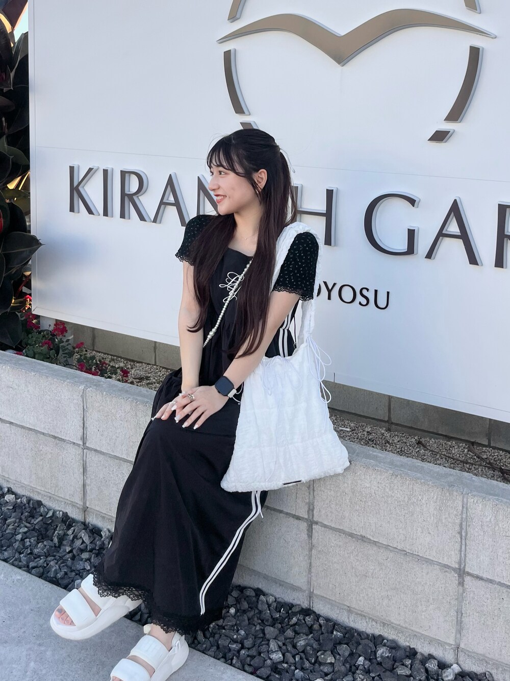 Lala-sn UGG ブラック スポーツサンダル 1727577164.jpg