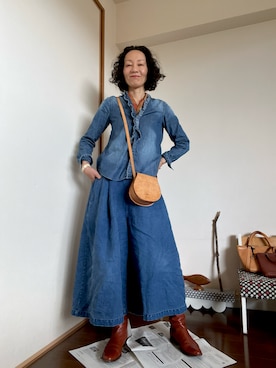 「アイテム（ビジネスシャツ）」を使った、keikoさん（レディース・163cm）の春コーディネート