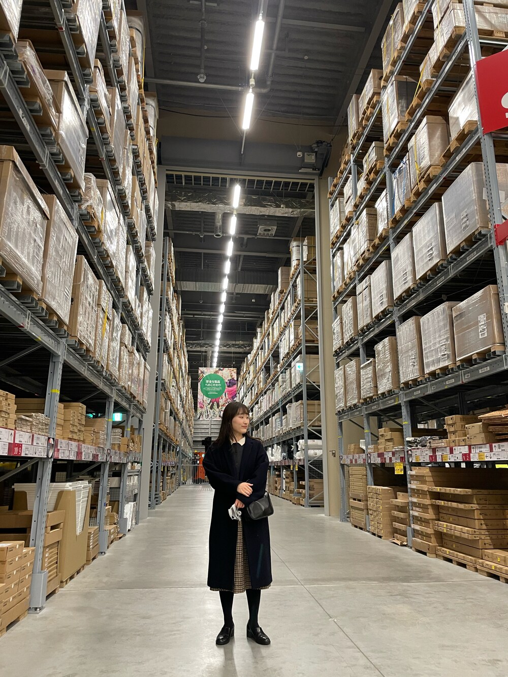 「クリスマスに着たい服、シンプル、きれいめカジュアル、クリスマス、ootd、大人女子、冬、私の推しブランド、キレイめ、ニットコーデ、ロングコート、クリスマスコーデ」｜「HARUTAの【HARUTA for SALON】［22.5cm～25.0cm展開］SPOCK SHOES（ローファー、ブラック系）」を使った、안경( AnnGyoen)さん（レディース・161cm）の冬コーディネートの1枚目の写真