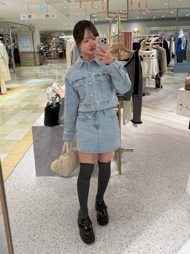 「one after another NICE CLAUP（ワンアフターアナザーナイスクラップ）のセットで着れる/ビジューデニムジャケット（デニムジャケット、ブルー系）」を使った、Ｓａｙａさん（レディース・152cm）の冬コーディネート