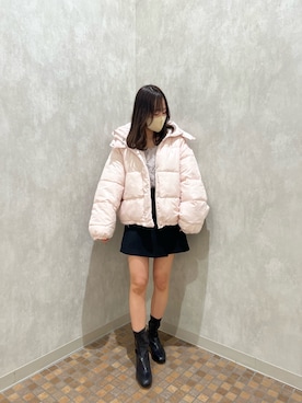 「アイテム（ダウンジャケット/コート、ピンク系）」を使った、高松加奈さん（レディース・156cm）の秋コーディネート