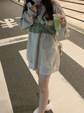 「LOWRYS FARM（ローリーズファーム）のアイテム（その他パンツ、ブルー系）」を使った、ririさん（レディース）の秋コーディネート